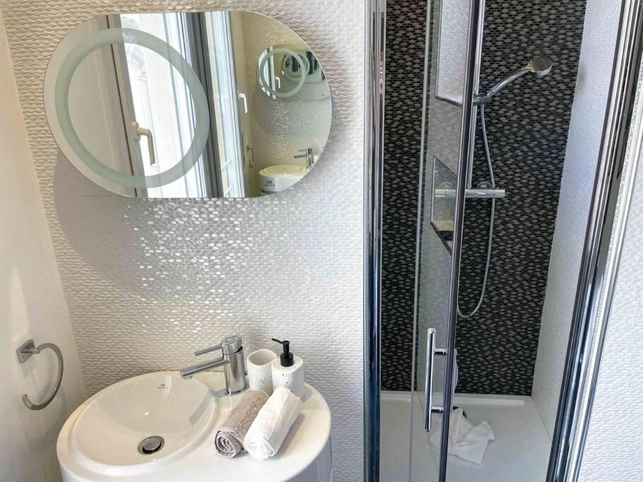 Appartamento Stunning 2 Bedroom Flat With Sea View On Croisette *