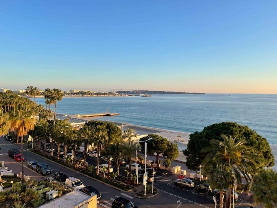 Stunning 2 Bedroom Flat With Sea View On Croisette *